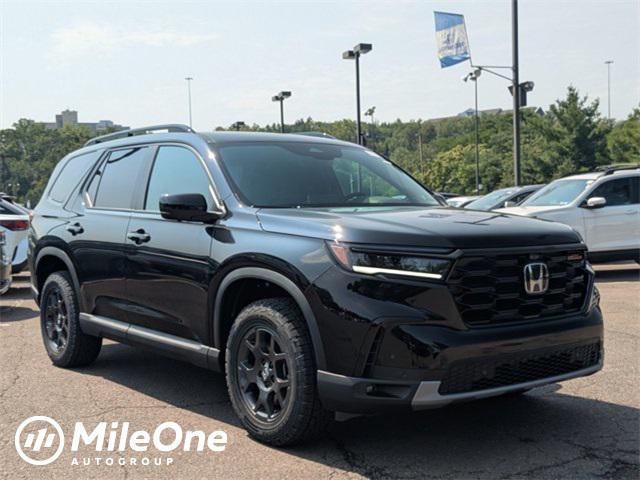 new 2025 Honda Pilot car, priced at $49,833
