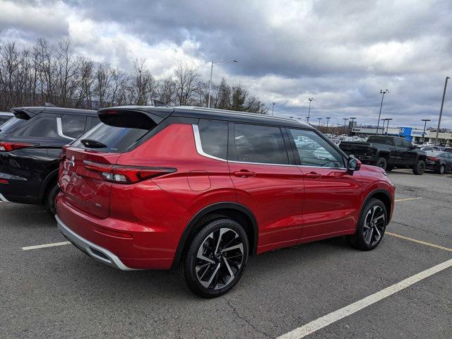 new 2024 Mitsubishi Outlander car, priced at $37,355