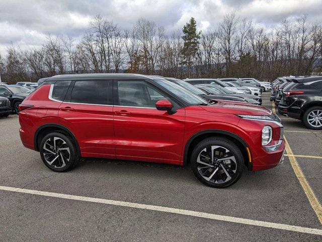 new 2024 Mitsubishi Outlander car, priced at $37,355