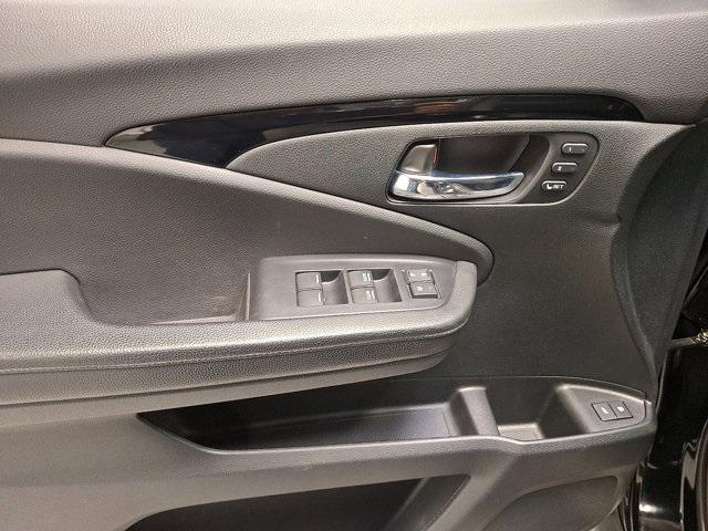 used 2019 Honda Pilot car, priced at $28,100