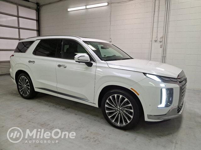 used 2025 Hyundai Palisade car, priced at $53,400