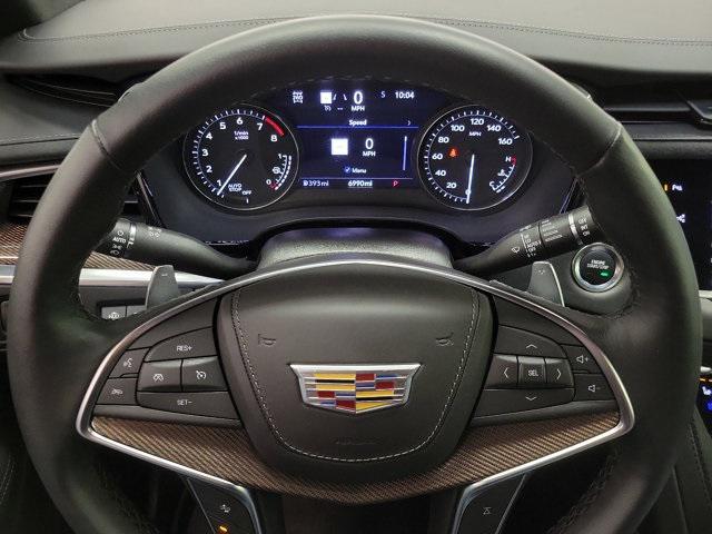 used 2024 Cadillac XT5 car, priced at $50,300