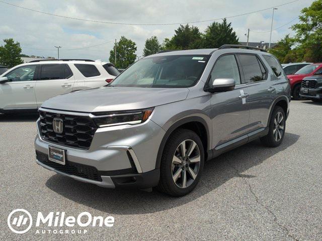 new 2025 Honda Pilot car, priced at $53,439