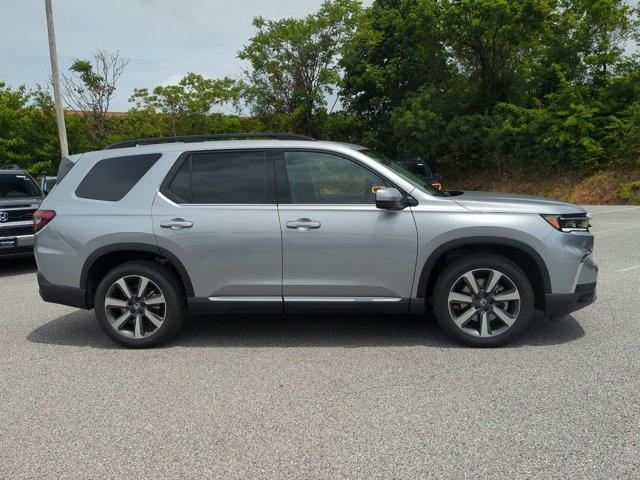 new 2025 Honda Pilot car, priced at $53,439