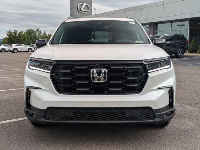 new 2025 Honda Pilot car, priced at $52,653