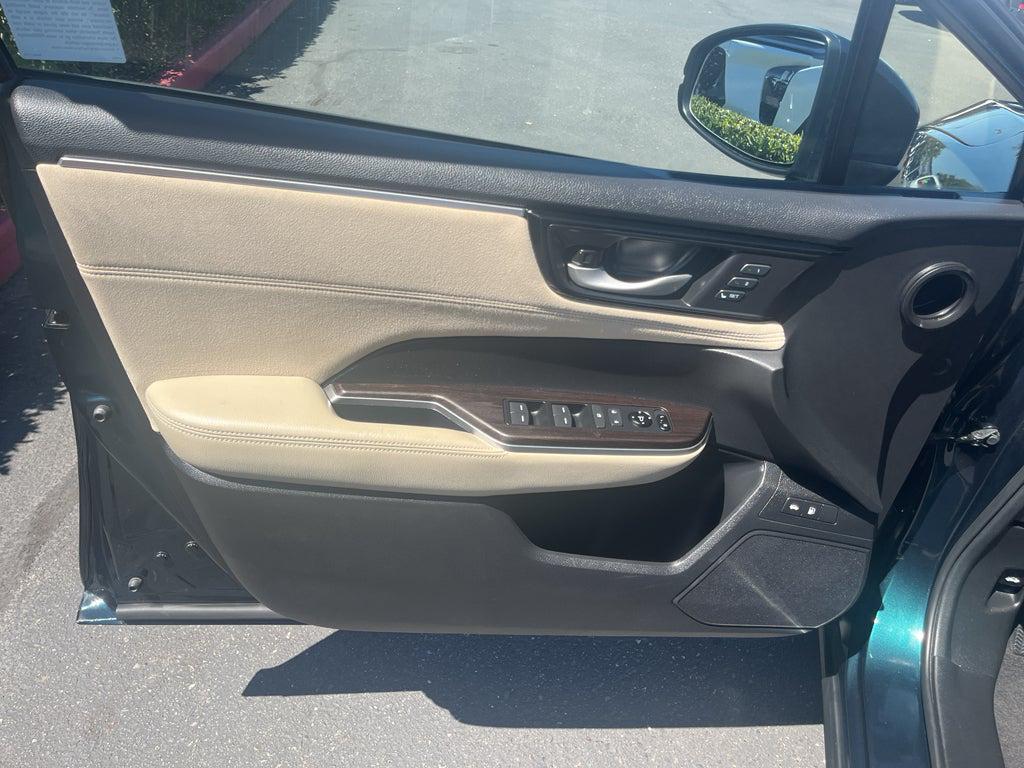 used 2019 Honda Clarity Plug-In Hybrid car, priced at $22,998