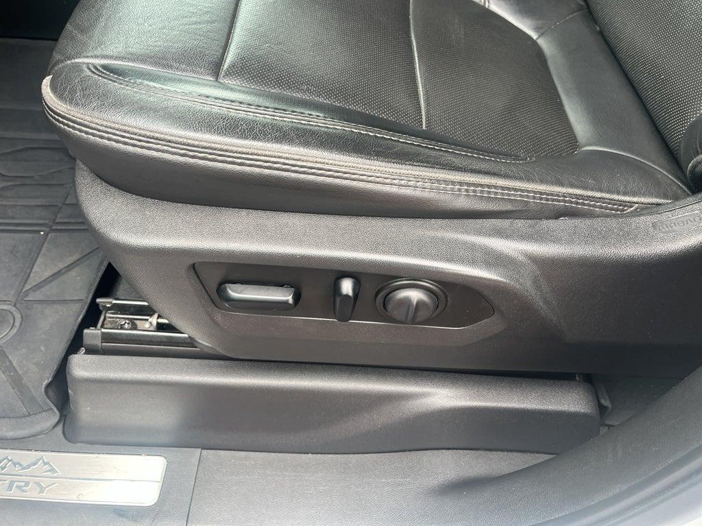 used 2019 Chevrolet Silverado 1500 car, priced at $33,490