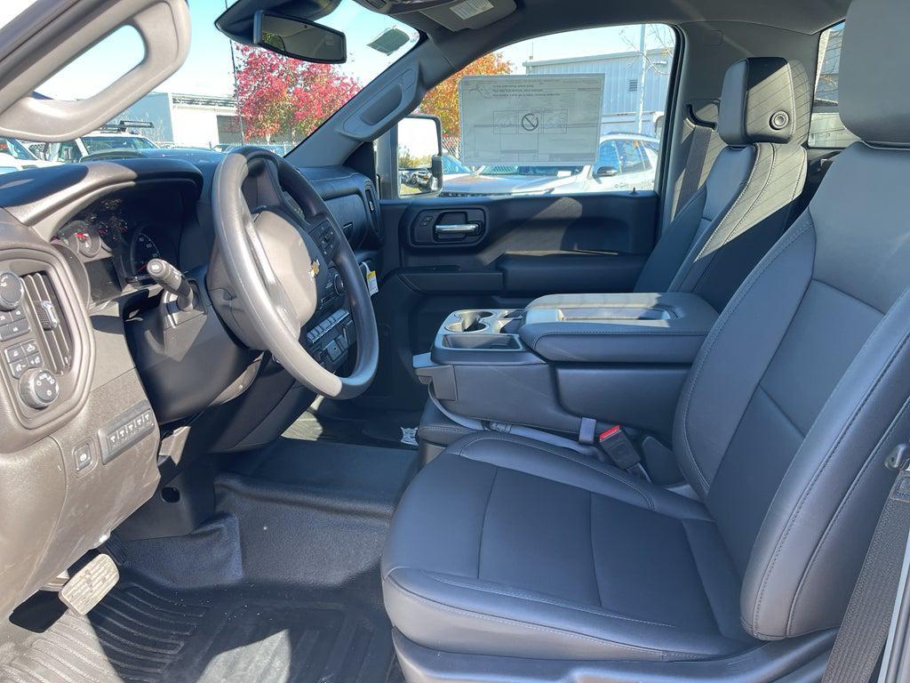new 2025 Chevrolet Silverado 3500 car, priced at $77,302