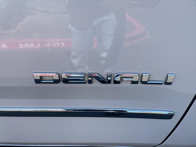 used 2017 GMC Yukon car, priced at $33,888