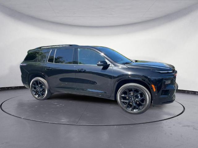 used 2024 Chevrolet Traverse car, priced at $54,989