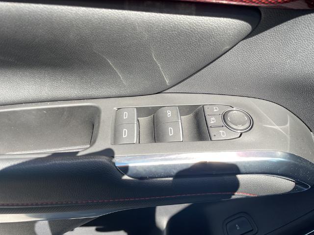 used 2024 Chevrolet Traverse car, priced at $54,989
