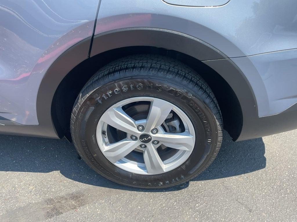 used 2022 Kia Sorento car, priced at $21,694