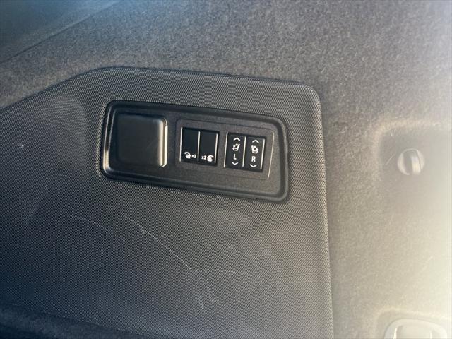 used 2023 Cadillac Escalade car, priced at $73,486