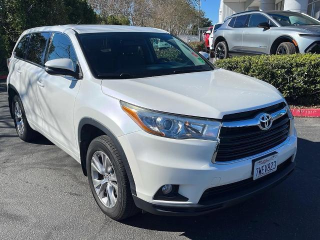 used 2016 Toyota Highlander car, priced at $23,488