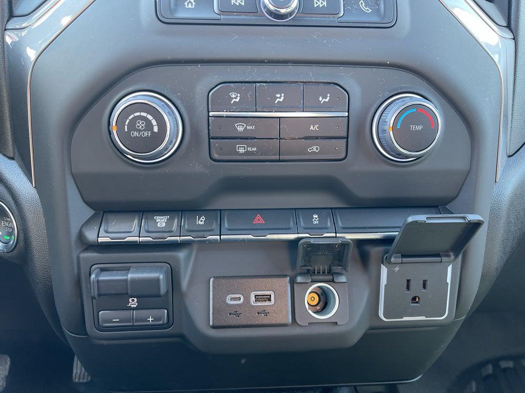 new 2025 Chevrolet Silverado 3500 car, priced at $69,306