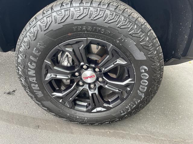 used 2024 GMC Canyon car, priced at $35,596