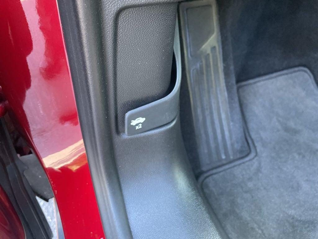 used 2025 Chevrolet Equinox EV car, priced at $24,998