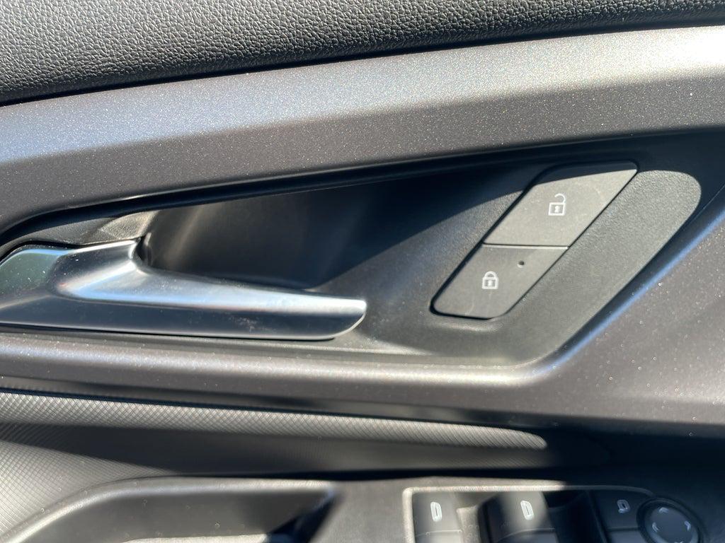 used 2025 Chevrolet Equinox EV car, priced at $24,998