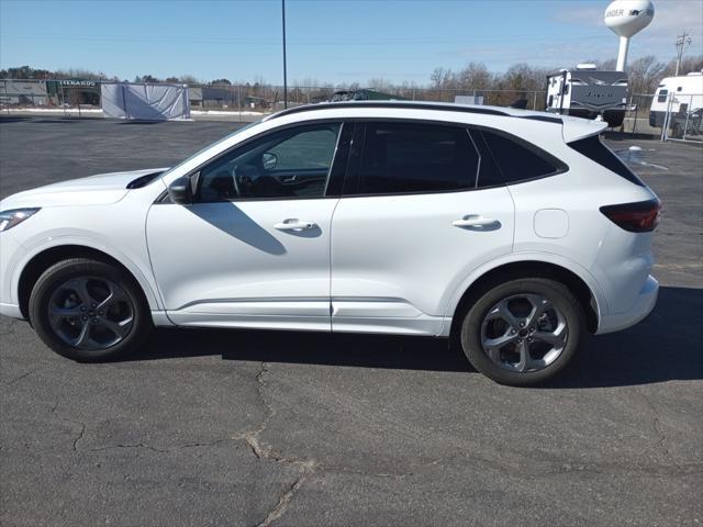 used 2023 Ford Escape car, priced at $24,384