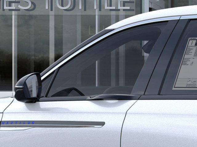 new 2025 Lincoln Nautilus car, priced at $53,026