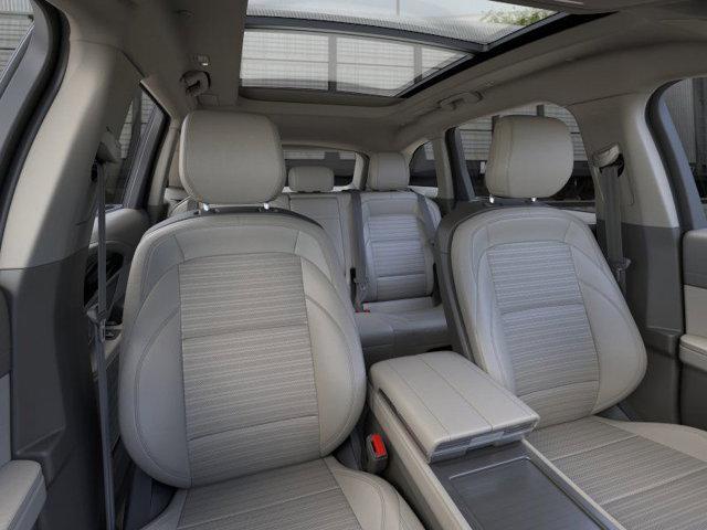 new 2025 Lincoln Nautilus car