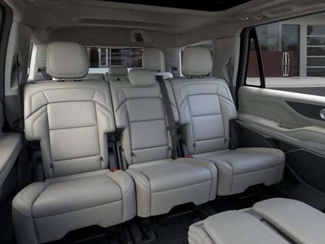 new 2025 Lincoln Navigator car, priced at $103,185