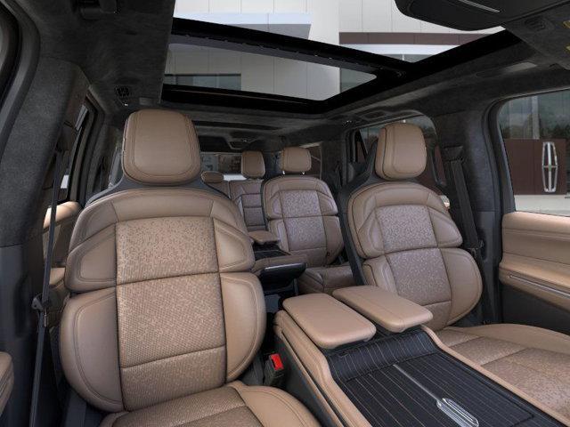 new 2025 Lincoln Navigator car