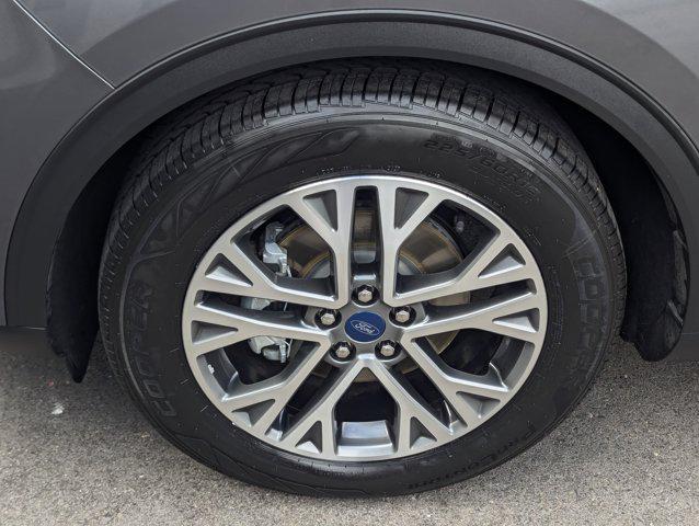 used 2022 Ford Escape car, priced at $21,999