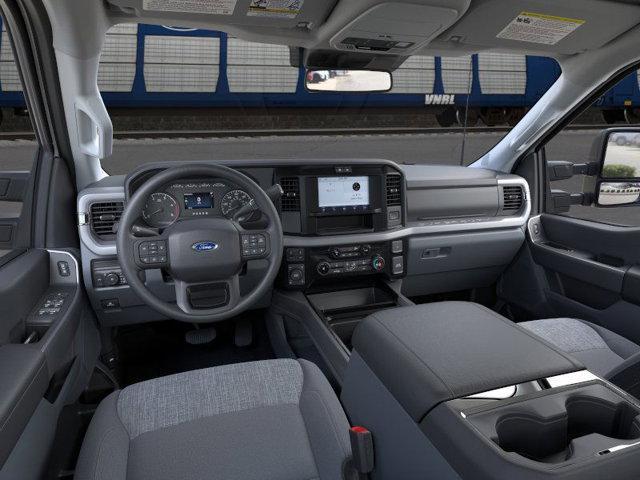 new 2025 Ford F-350 car