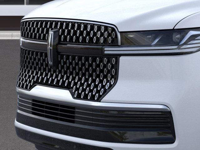 new 2025 Lincoln Navigator car, priced at $109,675