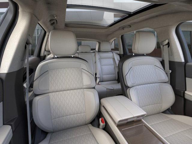 new 2025 Lincoln Nautilus car