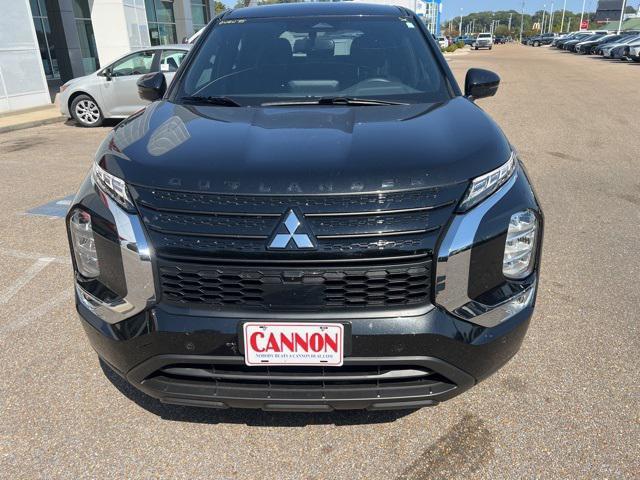 used 2023 Mitsubishi Outlander car, priced at $29,500