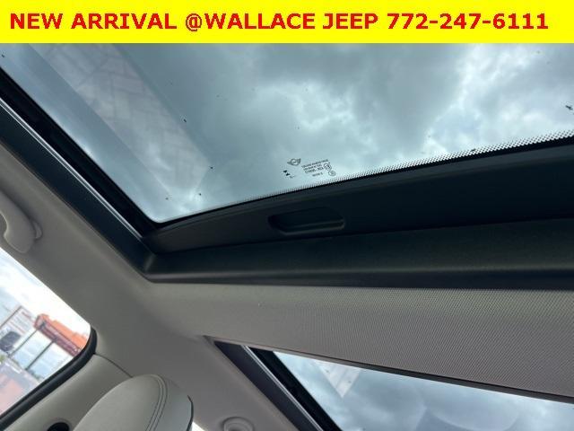 used 2024 MINI Hardtop car, priced at $34,900