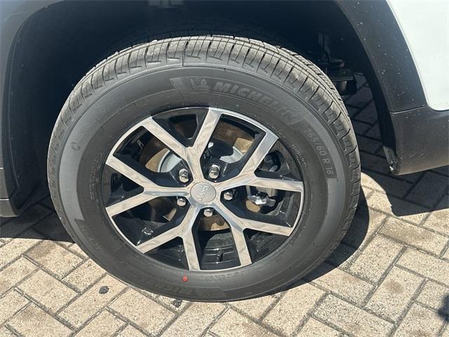 new 2025 Jeep Grand Cherokee L car, priced at $42,828