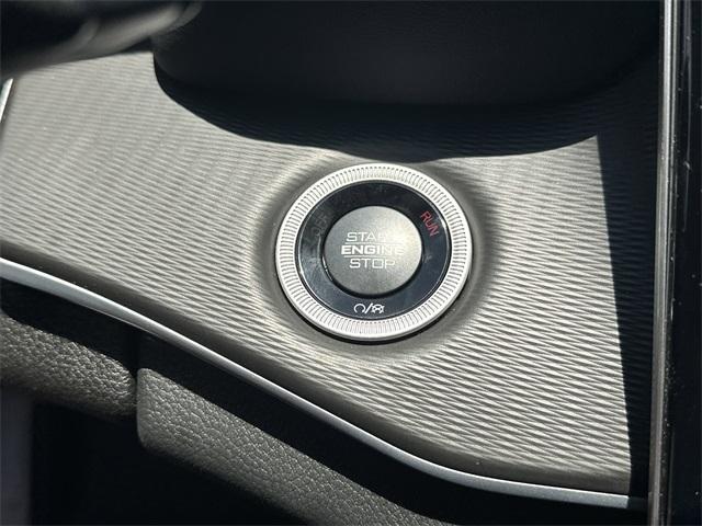 new 2025 Jeep Grand Cherokee L car, priced at $39,811