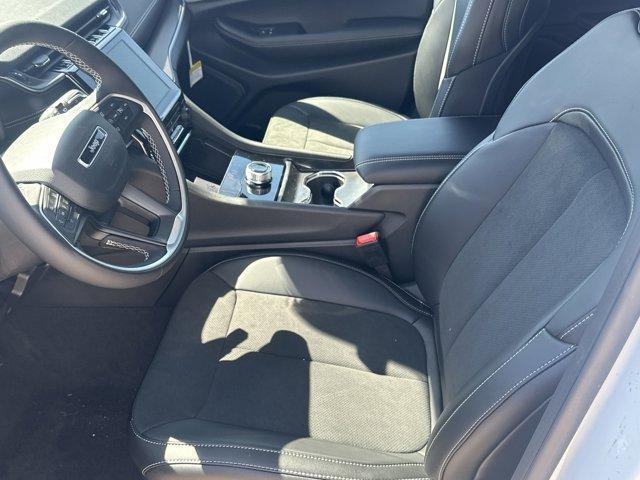 new 2025 Jeep Grand Cherokee L car, priced at $39,490