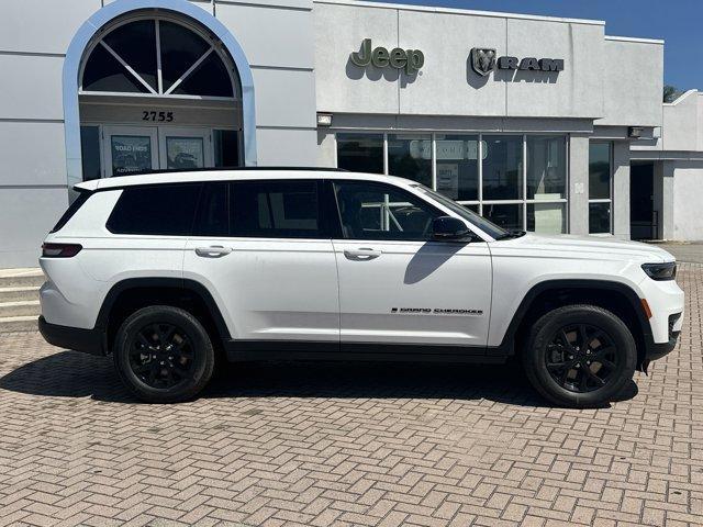 new 2025 Jeep Grand Cherokee L car, priced at $39,490