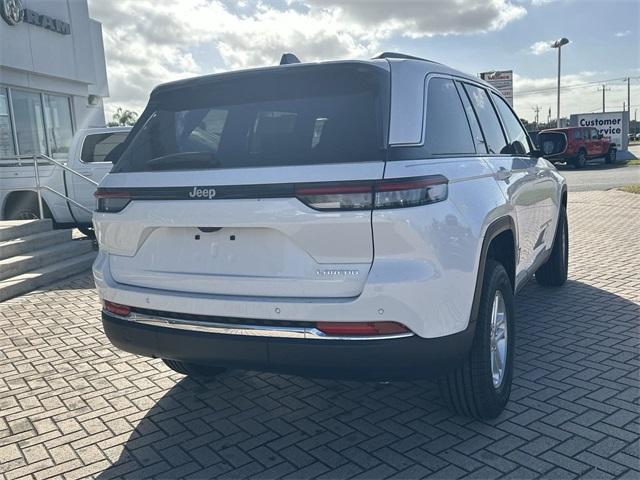 new 2025 Jeep Grand Cherokee car, priced at $34,047