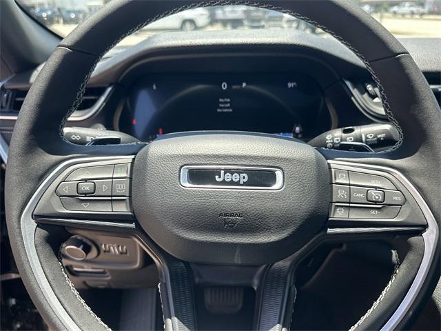 new 2025 Jeep Grand Cherokee car, priced at $36,219