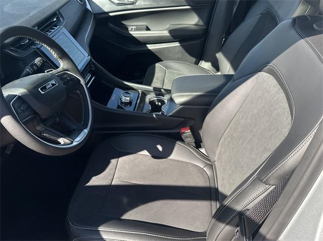 new 2025 Jeep Grand Cherokee car, priced at $35,293