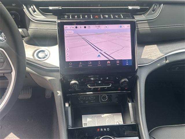 new 2025 Jeep Grand Cherokee L car, priced at $42,046