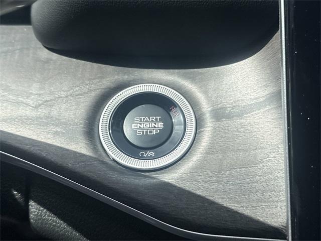 new 2025 Jeep Grand Cherokee L car, priced at $42,046