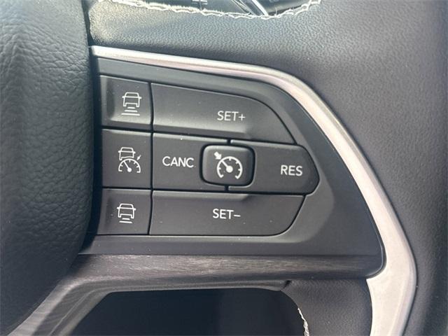new 2025 Jeep Grand Cherokee L car, priced at $42,046
