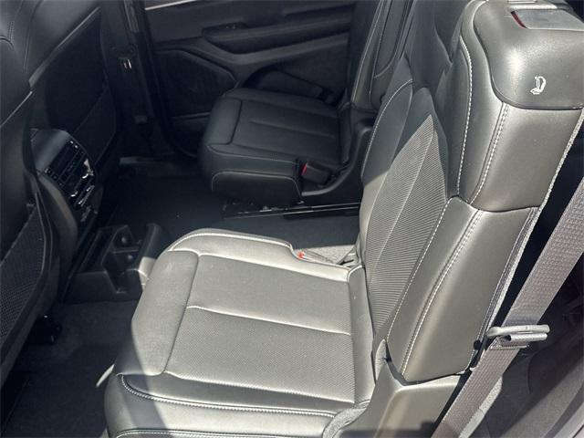 new 2025 Jeep Grand Cherokee L car, priced at $42,046