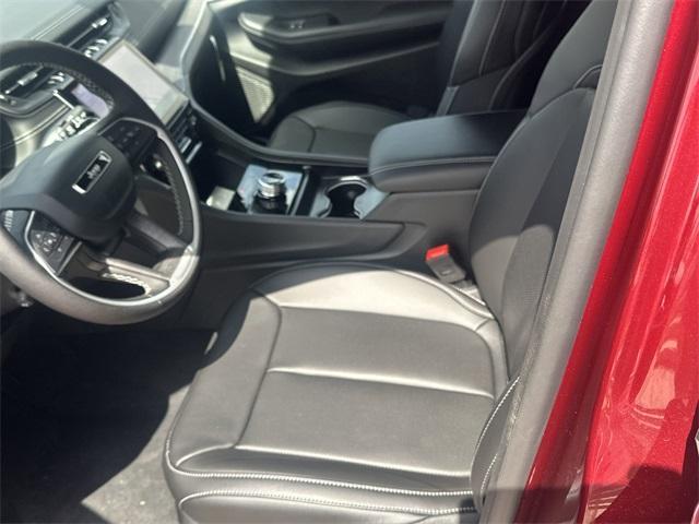new 2025 Jeep Grand Cherokee L car, priced at $42,046
