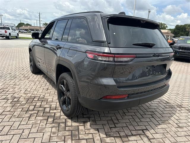 new 2025 Jeep Grand Cherokee car, priced at $42,969
