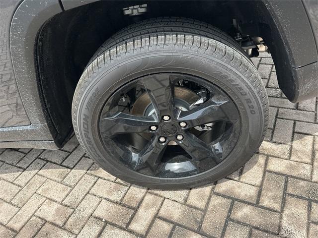 new 2025 Jeep Grand Cherokee car, priced at $42,969