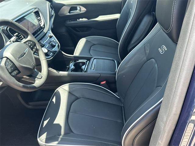 new 2025 Jeep Compass car, priced at $24,814