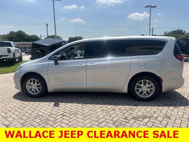 used 2024 Chrysler Pacifica car, priced at $34,900