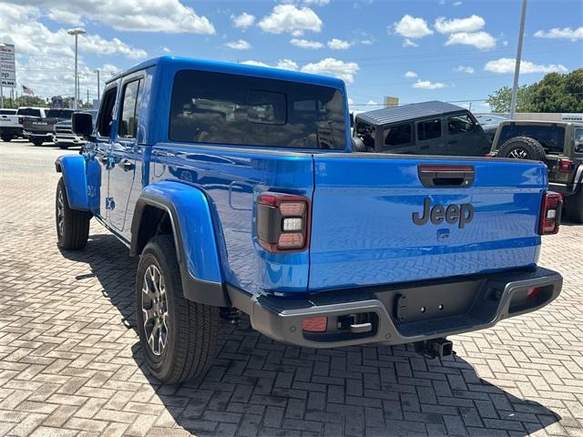new 2025 Jeep Gladiator car, priced at $45,714